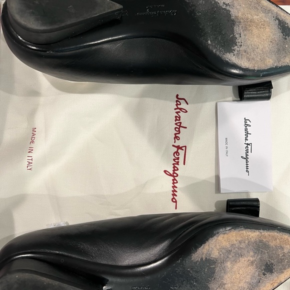 Salvatore Ferragamo VIVA pump. Black Nappa Calf leather - Picture 6 of 8